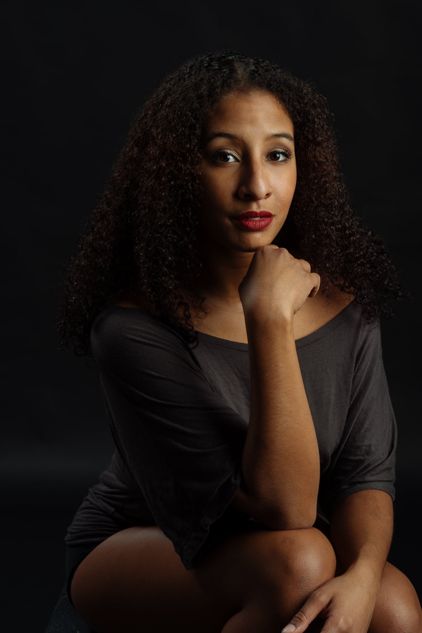 portrait femme en couleur avec nikon 85mm