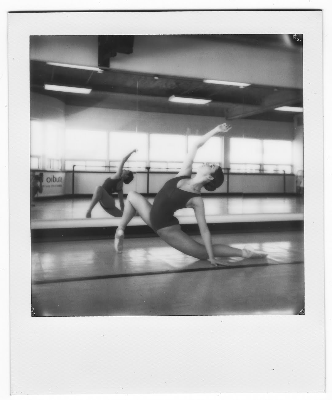 polaroid one step plus ballet dancer montreal