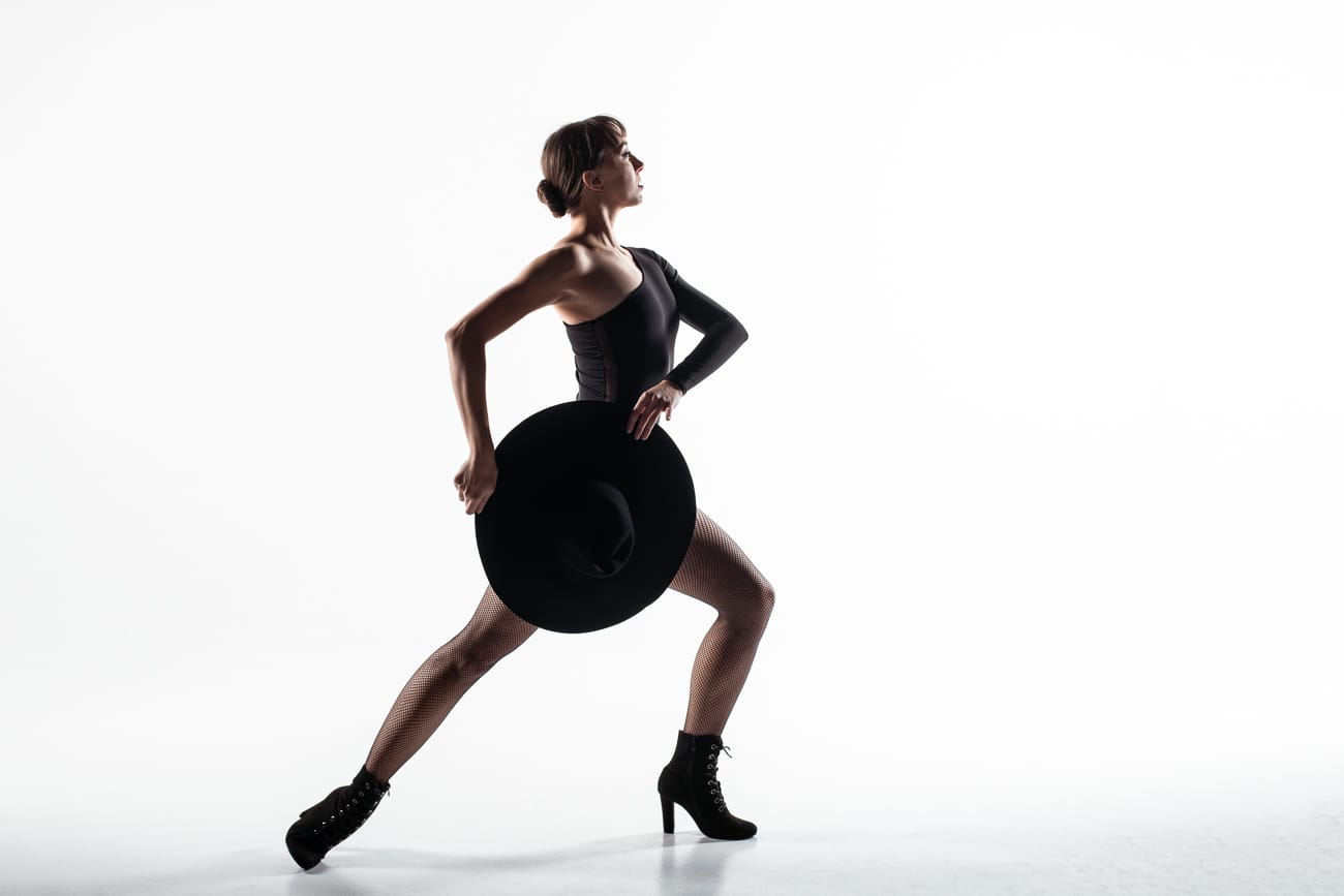 danseuse jazz de Montréal dans un photoshoot en studio